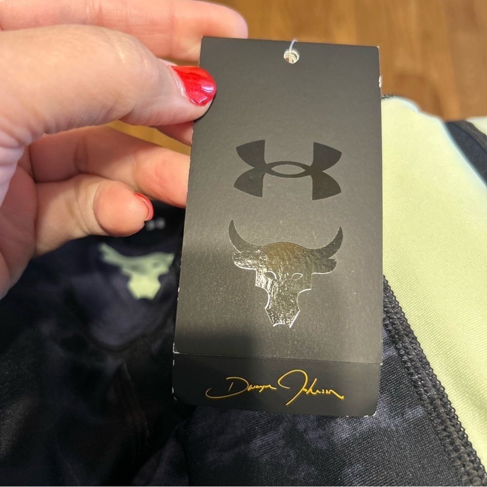 NEW Under Armour Project Rock High Rise Compression Ankle Leggings Womens XS $70 - Picture 4 of 6